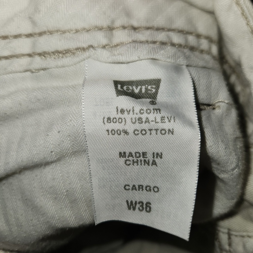 Levis Tan Khaki Cargo Shorts Men's Size 36 Flat Front Thick - Picture 3 of 8